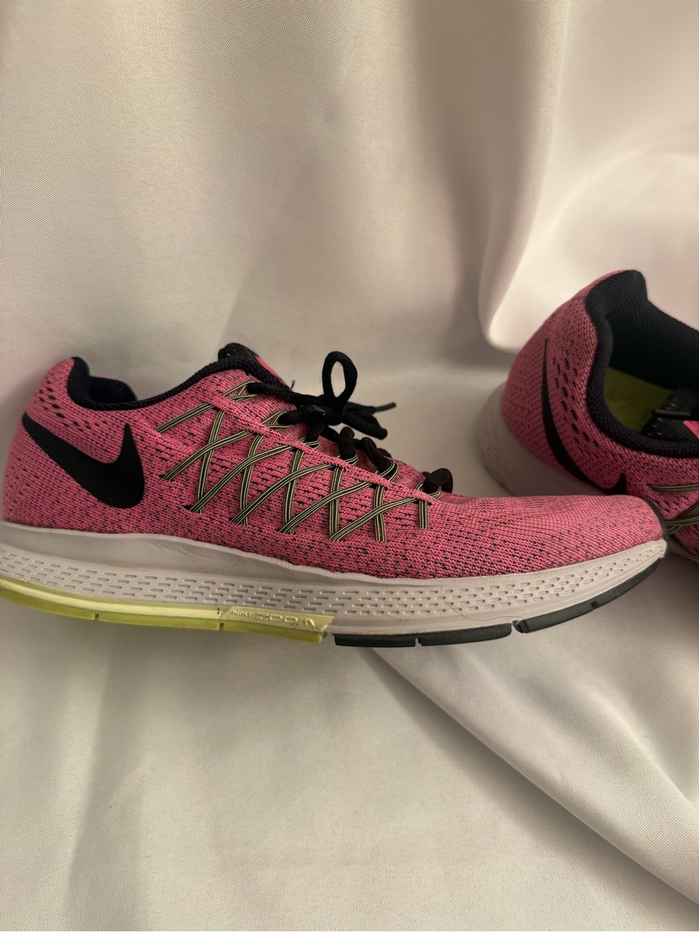 Nike Women's Pink and Black Running Sneakers